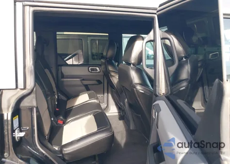 2023 Ford Bronco Big Bend z USA, uszkodzony, nr VIN 1FMEE5BP0PLA92875